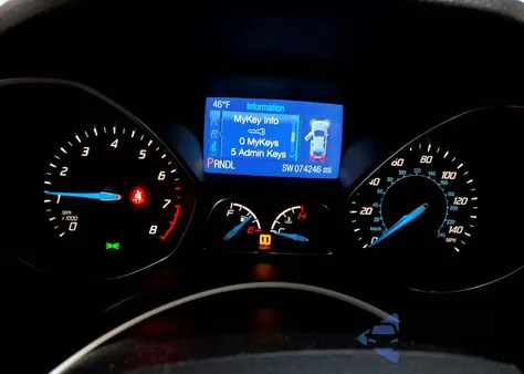 2014 Ford Focus Se z USA, uszkodzony, nr VIN 1FADP3F26EL431364